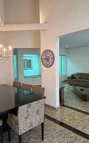 Casa à venda com 326m², 3 quartos e 6 vagas Casa à venda com 326m², 3 quartos e 6 vagasSala - Sala de Jantar
