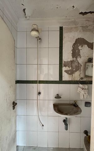 Casa à venda com 326m², 3 quartos e 6 vagas Casa à venda com 326m², 3 quartos e 6 vagasBanheiro