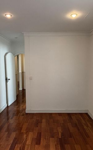 Casa à venda com 326m², 3 quartos e 6 vagas Casa à venda com 326m², 3 quartos e 6 vagasSuíte 2
