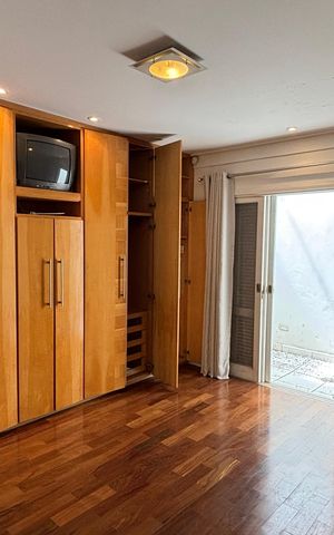 Casa à venda com 326m², 3 quartos e 6 vagas Casa à venda com 326m², 3 quartos e 6 vagasSuite 1