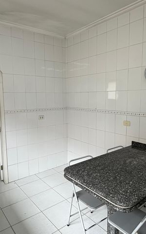 Casa à venda com 326m², 3 quartos e 6 vagas Casa à venda com 326m², 3 quartos e 6 vagasCozinha