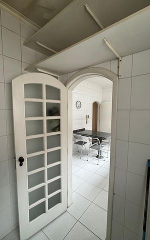 Casa à venda com 326m², 3 quartos e 6 vagas Casa à venda com 326m², 3 quartos e 6 vagasDespensa