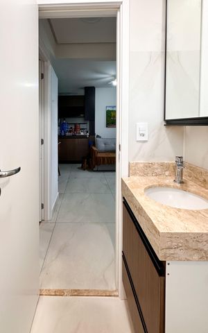 Apartamento à venda com 58m², 2 quartos e 2 vagas Apartamento à venda com 58m², 2 quartos e 2 vagasBanheiro Social