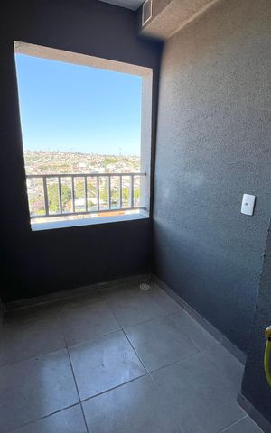 Apartamento à venda com 29m², 2 quartos e sem vaga Apartamento à venda com 29m², 2 quartos e sem vagaVaranda