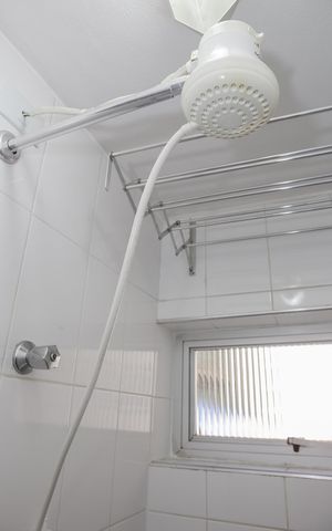 Apartamento para alugar com 68m², 2 quartos e sem vaga Apartamento para alugar com 68m², 2 quartos e sem vagaBanheiro de serviço