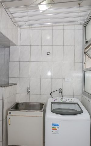 Apartamento para alugar com 68m², 2 quartos e sem vaga Apartamento para alugar com 68m², 2 quartos e sem vagaCozinha e Área de Serviço