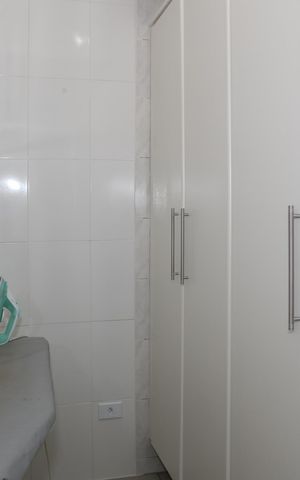 Apartamento para alugar com 68m², 2 quartos e sem vaga Apartamento para alugar com 68m², 2 quartos e sem vagaCozinha e Área de Serviço