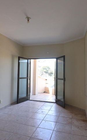Casa para alugar com 200m², 4 quartos e 1 vaga Casa para alugar com 200m², 4 quartos e 1 vagaSuíte 1
