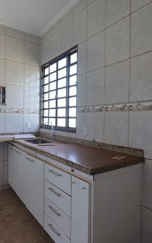 Casa para alugar com 200m², 4 quartos e 1 vaga Casa para alugar com 200m², 4 quartos e 1 vagaCozinha