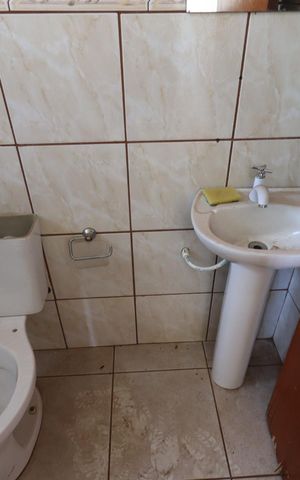 Casa para alugar com 200m², 4 quartos e 1 vaga Casa para alugar com 200m², 4 quartos e 1 vagaBanheiro da Suíte