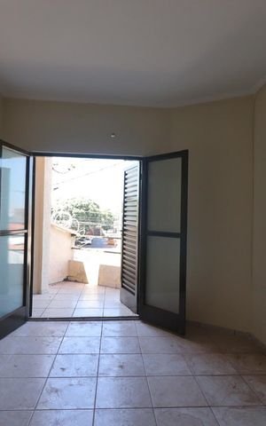 Casa para alugar com 200m², 4 quartos e 1 vaga Casa para alugar com 200m², 4 quartos e 1 vagaSuíte 1