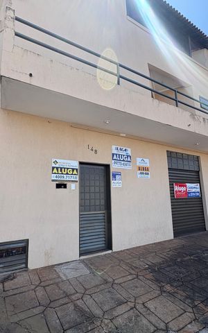 Casa para alugar com 200m², 4 quartos e 1 vaga Casa para alugar com 200m², 4 quartos e 1 vagaFachada