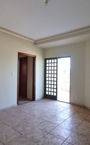 Casa para alugar com 200m², 4 quartos e 1 vaga Casa para alugar com 200m², 4 quartos e 1 vagaSala