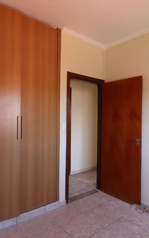 Casa para alugar com 200m², 4 quartos e 1 vaga Casa para alugar com 200m², 4 quartos e 1 vagaQuarto 2