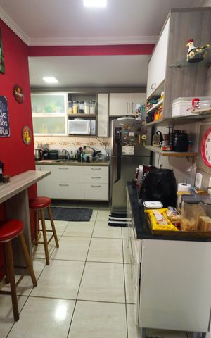 Casa à venda com 182m², 4 quartos e 4 vagas Casa à venda com 182m², 4 quartos e 4 vagasCozinha
