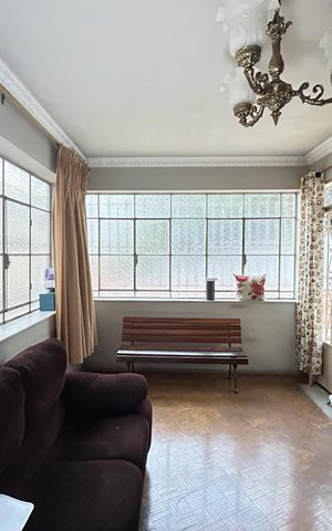 Casa à venda com 121m², 4 quartos e 3 vagasSala 2