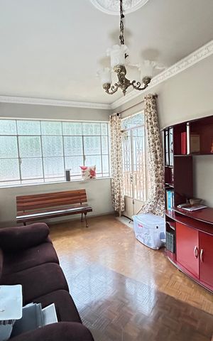 Casa à venda com 121m², 4 quartos e 3 vagasSala 2