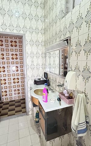 Casa à venda com 121m², 4 quartos e 3 vagasBanheiro