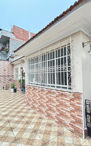 Casa à venda com 121m², 4 quartos e 3 vagasFachada