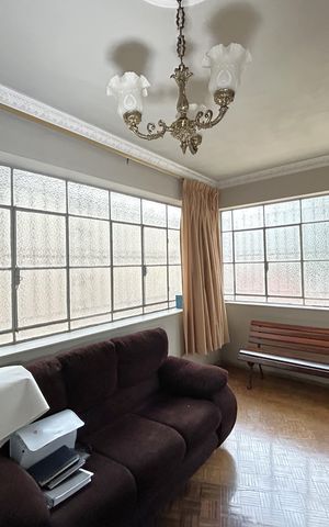 Casa à venda com 121m², 4 quartos e 3 vagasSala 2