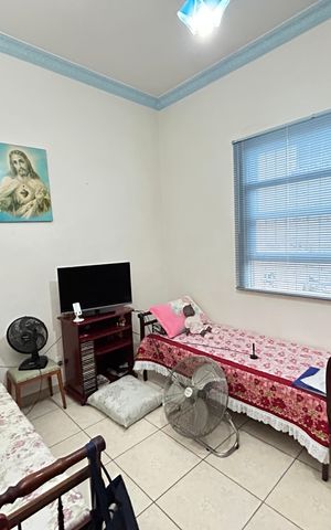 Casa à venda com 121m², 4 quartos e 3 vagasQuarto 2