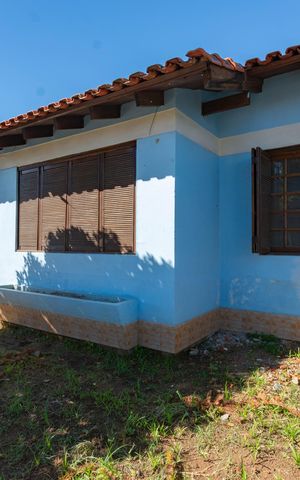 Casa à venda com 98m², 2 quartos e 2 vagas