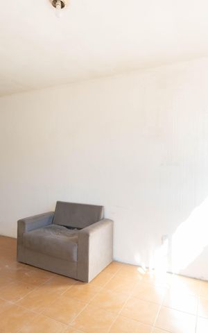 Casa à venda com 98m², 2 quartos e 2 vagas
