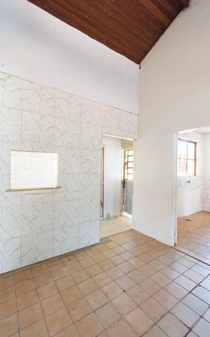 Casa à venda com 98m², 2 quartos e 2 vagas