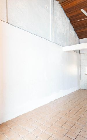 Casa à venda com 98m², 2 quartos e 2 vagas