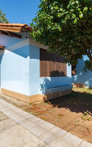 Casa à venda com 98m², 2 quartos e 2 vagas