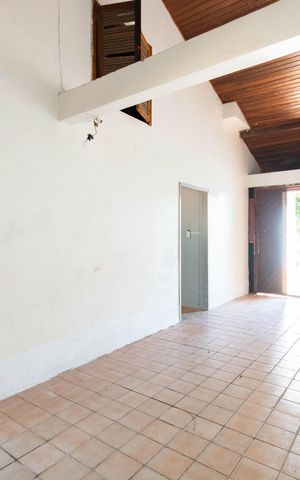 Casa à venda com 98m², 2 quartos e 2 vagas
