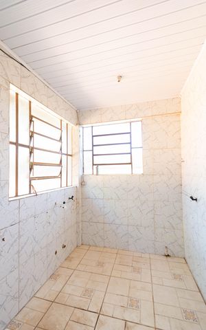 Casa à venda com 98m², 2 quartos e 2 vagas