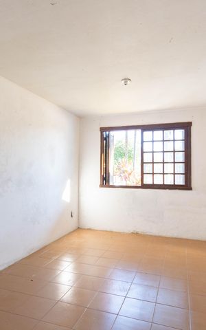Casa à venda com 98m², 2 quartos e 2 vagas