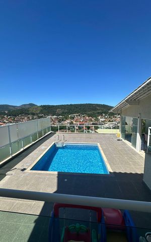 Casa de condomínio à venda com 352m², 4 quartos e 4 vagas Casa de condomínio à venda com 352m², 4 quartos e 4 vagasÁrea externa