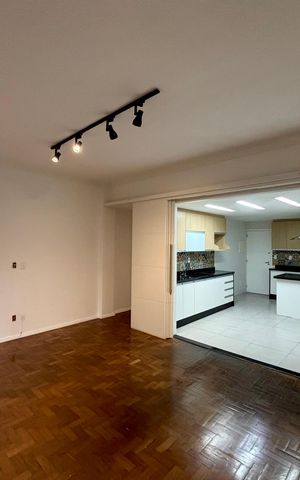 Apartamento à venda com 86m², 2 quartos e 1 vaga Apartamento à venda com 86m², 2 quartos e 1 vagaSala
