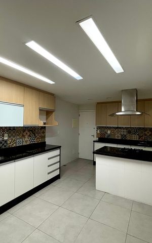 Apartamento à venda com 86m², 2 quartos e 1 vaga Apartamento à venda com 86m², 2 quartos e 1 vagaCozinha