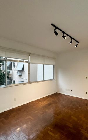 Apartamento à venda com 86m², 2 quartos e 1 vaga Apartamento à venda com 86m², 2 quartos e 1 vagaSala
