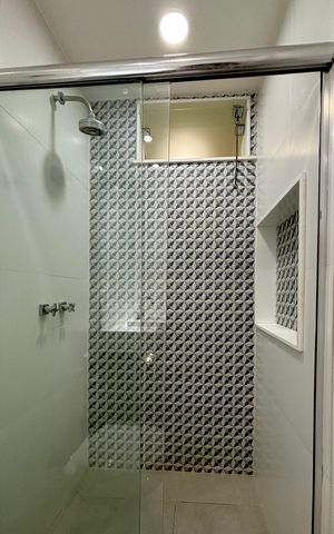 Apartamento à venda com 86m², 2 quartos e 1 vaga Apartamento à venda com 86m², 2 quartos e 1 vagaSuíte - banheiro