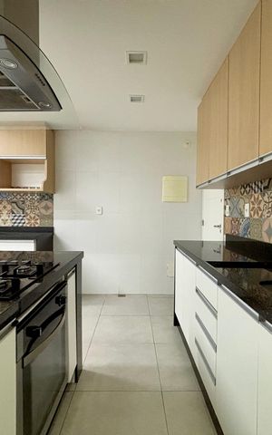 Apartamento à venda com 86m², 2 quartos e 1 vaga Apartamento à venda com 86m², 2 quartos e 1 vagaCozinha
