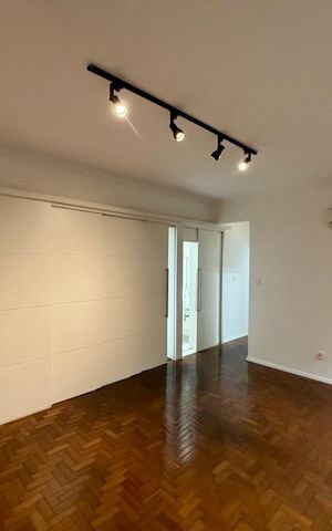 Apartamento à venda com 86m², 2 quartos e 1 vaga Apartamento à venda com 86m², 2 quartos e 1 vagaSala