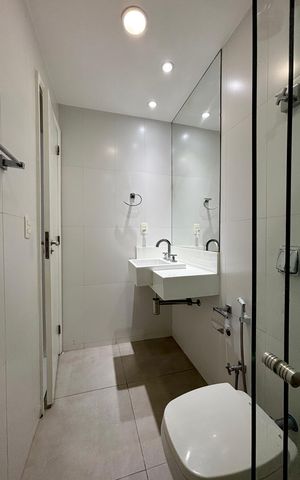 Apartamento à venda com 86m², 2 quartos e 1 vaga Apartamento à venda com 86m², 2 quartos e 1 vagaSuíte - banheiro