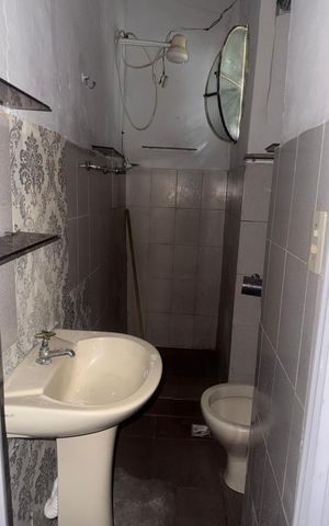 Casa para alugar com 40m², 1 quarto e sem vaga Casa para alugar com 40m², 1 quarto e sem vagaBanheiro