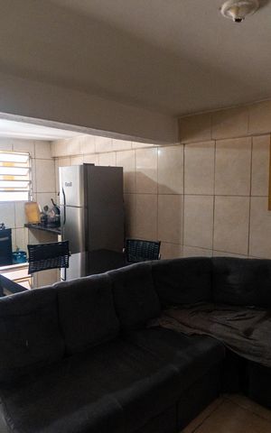 Casa à venda com 173m², 2 quartos e 1 vaga Casa à venda com 173m², 2 quartos e 1 vagaSala/Cozinha