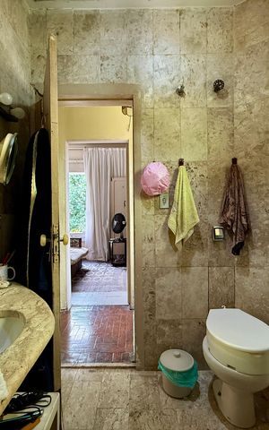 Casa para alugar com 240m², 6 quartos e 3 vagas Casa para alugar com 240m², 6 quartos e 3 vagasBanheiro 3