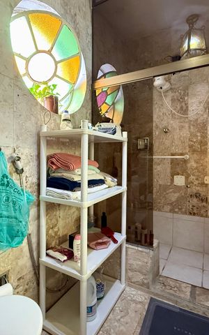 Casa para alugar com 240m², 6 quartos e 3 vagas Casa para alugar com 240m², 6 quartos e 3 vagasBanheiro 3