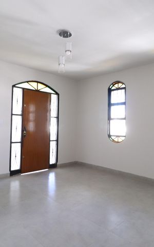 Casa para alugar com 350m², 4 quartos e 4 vagasSala