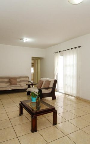 Apartamento à venda com 123m², 2 quartos e sem vaga Apartamento à venda com 123m², 2 quartos e sem vagaSala