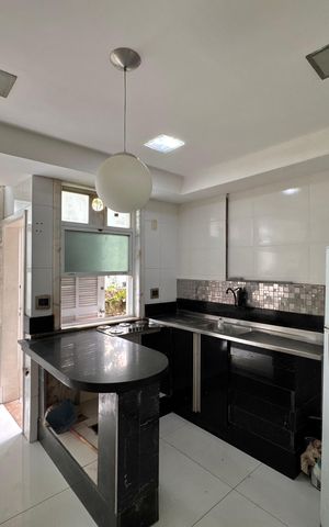 Casa de condomínio à venda com 220m², 3 quartos e 2 vagas Casa de condomínio à venda com 220m², 3 quartos e 2 vagasCozinha