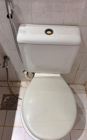 Casa de condomínio à venda com 220m², 3 quartos e 2 vagas Casa de condomínio à venda com 220m², 3 quartos e 2 vagasSuíte 1 - Banheiro