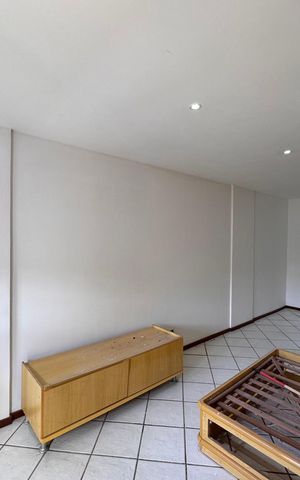 Casa de condomínio à venda com 220m², 3 quartos e 2 vagas Casa de condomínio à venda com 220m², 3 quartos e 2 vagasSuíte 1